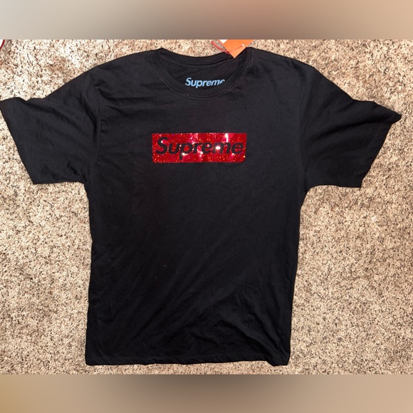 Other - box logo tshirt men’s small